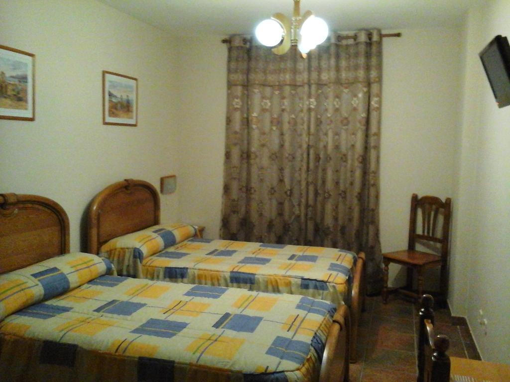 Hostal Pinera Vega De Espinareda Номер фото